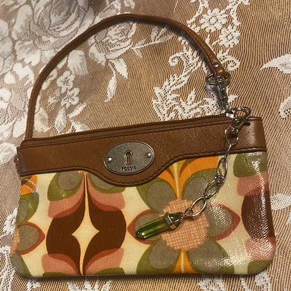 VINTAGE FOSSIL WRISTLET 6” x 3” PRETTY FLORAL - Picture 7 of 7